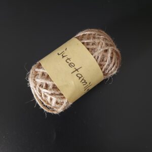 Jutový provázek režný přírodní oválný 9g